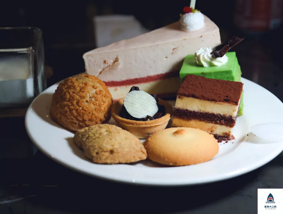 台中西區美食,台中吃到飽,金典酒店吃到飽,台中金典酒店美食,台中柏麗廳,金典酒店栢麗廳 @鯊魚大口咬