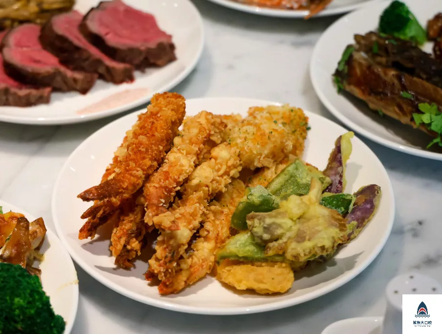 台中吃到飽,台中自助吧,新食譜全日餐廳 Latest Recipe,新食譜全日餐廳 Latest Recipe菜單,李方艾美,李芳艾美餐廳,台中李芳艾美,台中美食 @鯊魚大口咬
