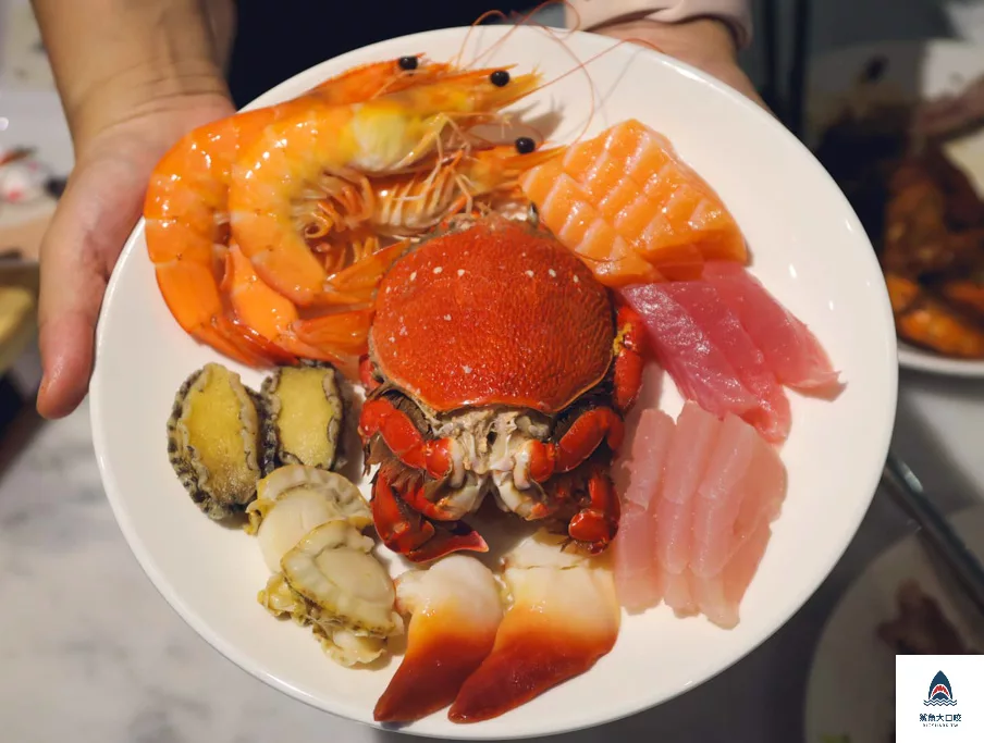 台中吃到飽,台中自助吧,新食譜全日餐廳 Latest Recipe,新食譜全日餐廳 Latest Recipe菜單,李方艾美,李芳艾美餐廳,台中李芳艾美,台中美食 @鯊魚大口咬