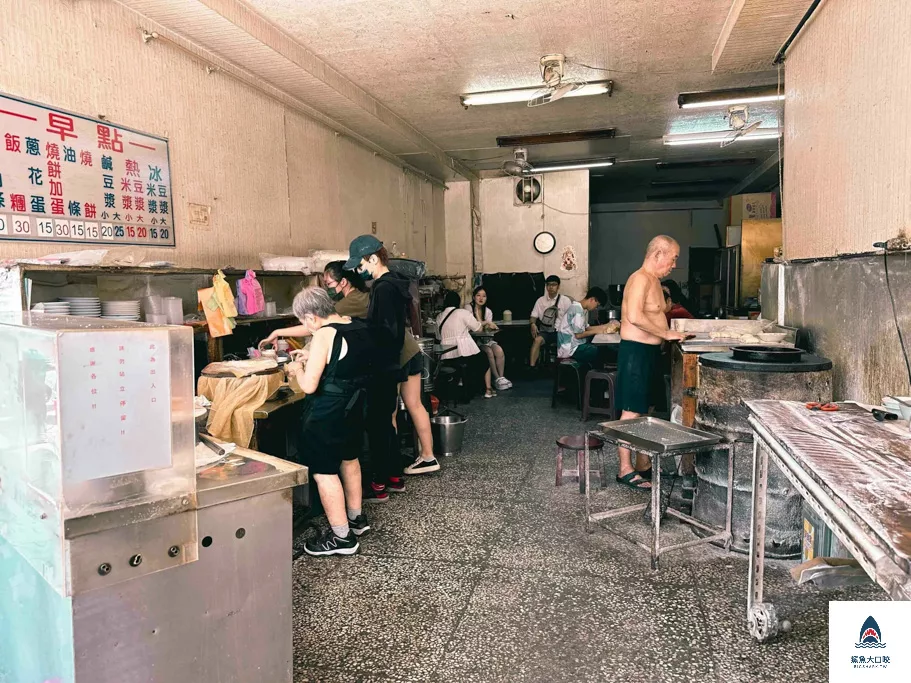 西園橋下燒餅油條,西園橋下燒餅油條菜單 @鯊魚大口咬