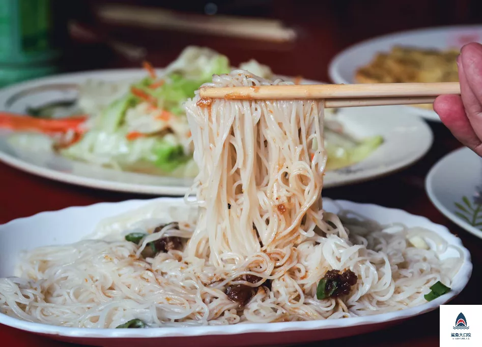 南投甕仔雞,南投紫南宮美食推薦,福伯黃金雞,福伯黃金雞菜單,福伯黃金雞推薦,南投美食 @鯊魚大口咬