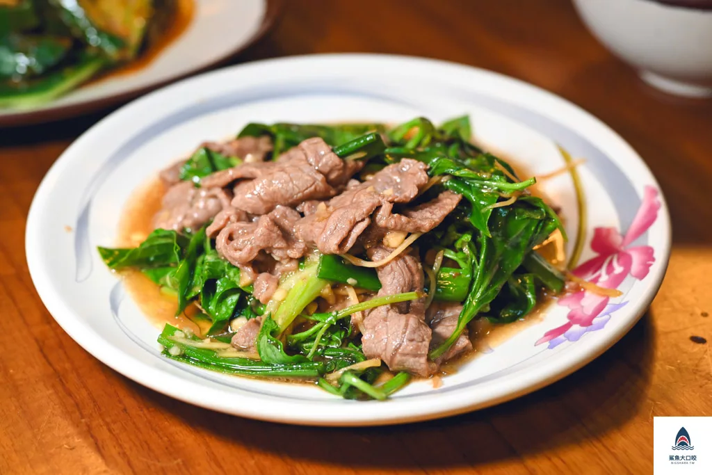 台中羊肉料理推薦」台中酸白菜鍋推薦,台中中區美食推薦,台中清真館,清真館,台中清真館菜單,台中清真料理,台中牛肉料理推薦 @鯊魚大口咬