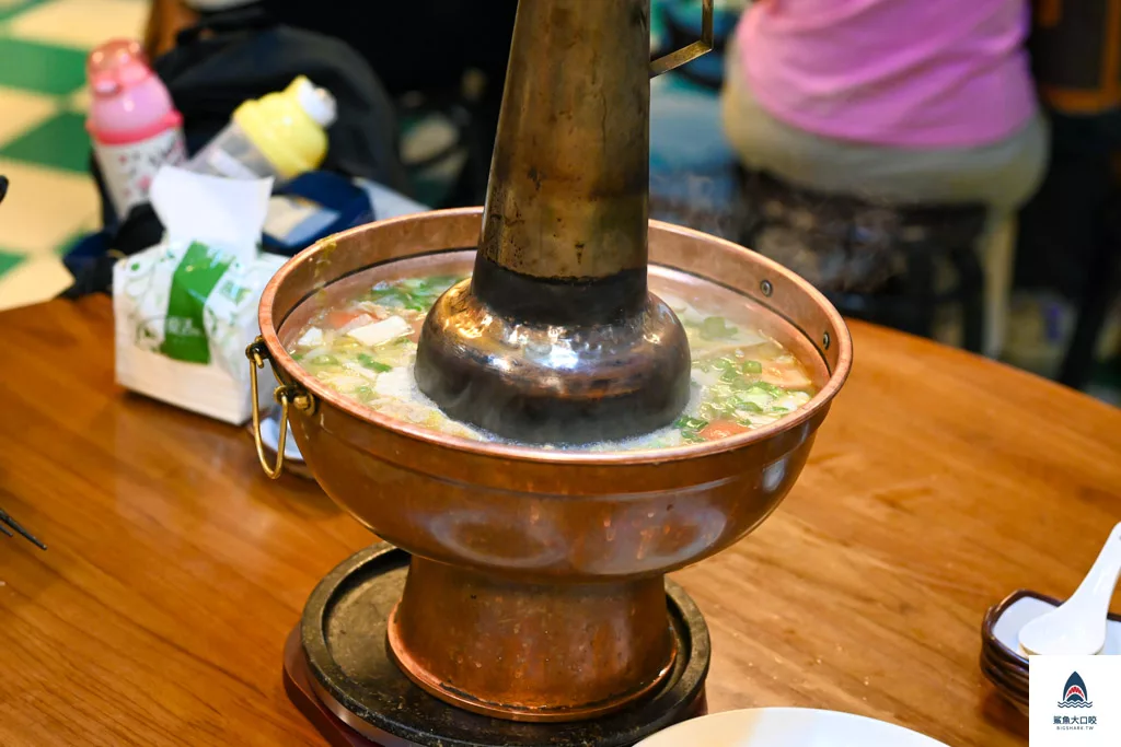 台中羊肉料理推薦」台中酸白菜鍋推薦,台中中區美食推薦,台中清真館,清真館,台中清真館菜單,台中清真料理,台中牛肉料理推薦 @鯊魚大口咬