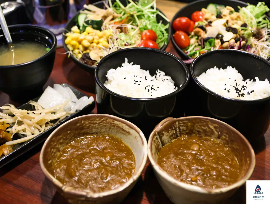 LaLaport北館美食,粕粕咖哩 POPO Curry,台中咖哩飯,粕粕咖哩台中店,咖哩飯,粕粕咖哩 POPO Curry菜單,台中LALAPORT美食 @鯊魚大口咬 LaLaport北館美食,粕粕咖哩 POPO Curry,台中咖哩飯,粕粕咖哩台中店,咖哩飯,粕粕咖哩 POPO Curry菜單,台中LALAPORT美食 @鯊魚大口咬
