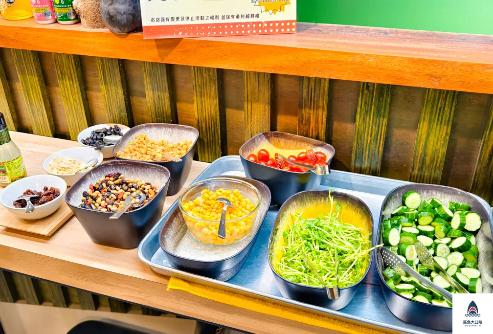 LaLaport北館美食,粕粕咖哩 POPO Curry,台中咖哩飯,粕粕咖哩台中店,咖哩飯,粕粕咖哩 POPO Curry菜單,台中LALAPORT美食 @鯊魚大口咬
