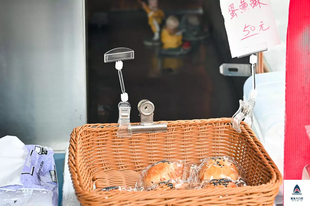 三重小吃,菜寮站美食,三重臭豆腐,田中臭豆腐菜單,田中臭豆腐,田中臭豆腐營業時間,三重美食 @鯊魚大口咬