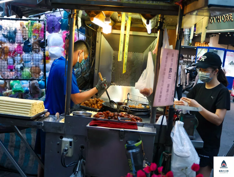 地瓜球,逢甲夜市必吃,台中小吃,逢甲必吃美食,逢甲美食,逢甲溫家地瓜球,逢甲夜市,逢甲美食推薦,逢甲小吃,台中地瓜球,台中美食,溫家地瓜球,逢甲地瓜球 @鯊魚大口咬 地瓜球,逢甲夜市必吃,台中小吃,逢甲必吃美食,逢甲美食,逢甲溫家地瓜球,逢甲夜市,逢甲美食推薦,逢甲小吃,台中地瓜球,台中美食,溫家地瓜球,逢甲地瓜球 @鯊魚大口咬