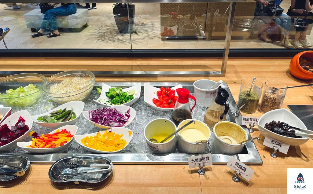 橫濱牛排,橫濱牛排LaLaport台中店,橫濱牛排LaLaport台中店 菜單,台中牛排,台中東區美食,台中LALAPORT美食,台中自助吧吃到飽,Sarabeth's LaLaport台中店,橫濱牛排台中店 @鯊魚大口咬