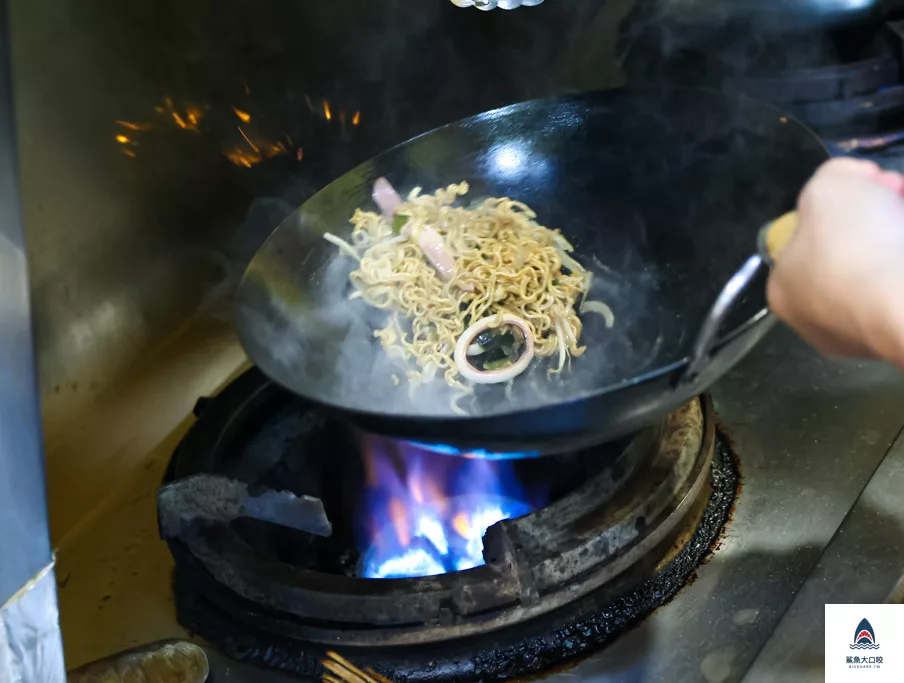 逢甲義大利麵,永勝炒麵麵包,逢甲炒麵麵包,逢甲排隊美食,逢甲美食,逢甲夜市,逢甲小吃 @鯊魚大口咬 逢甲義大利麵,永勝炒麵麵包,逢甲炒麵麵包,逢甲排隊美食,逢甲美食,逢甲夜市,逢甲小吃 @鯊魚大口咬