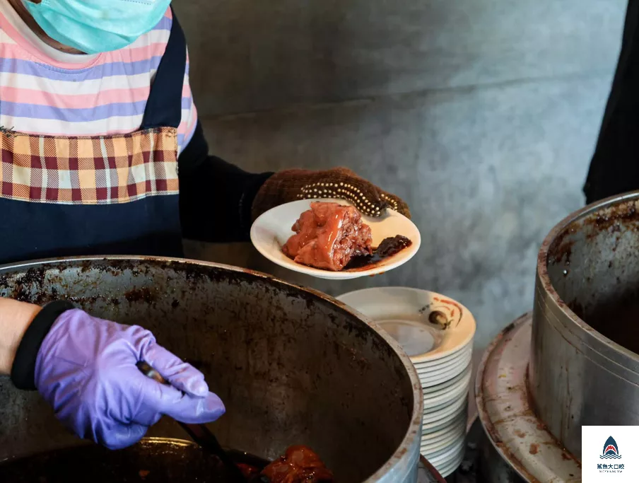 30年老店溪湖美食地圖,溪湖美食,溪湖阿讚豬腳爌肉飯,溪湖阿讚溪湖爌肉飯 @鯊魚大口咬