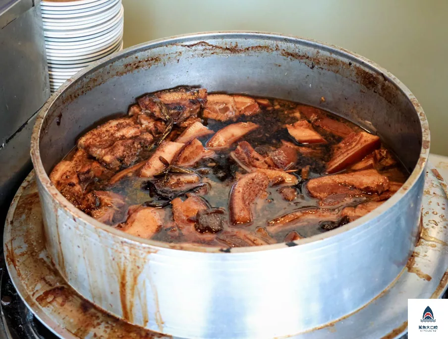 30年老店溪湖美食地圖,溪湖美食,溪湖阿讚豬腳爌肉飯,溪湖阿讚溪湖爌肉飯 @鯊魚大口咬