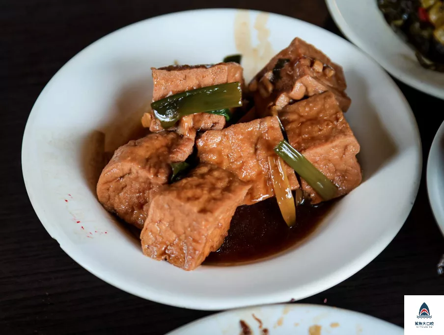 30年老店溪湖美食地圖,溪湖美食,溪湖阿讚豬腳爌肉飯,溪湖阿讚溪湖爌肉飯 @鯊魚大口咬