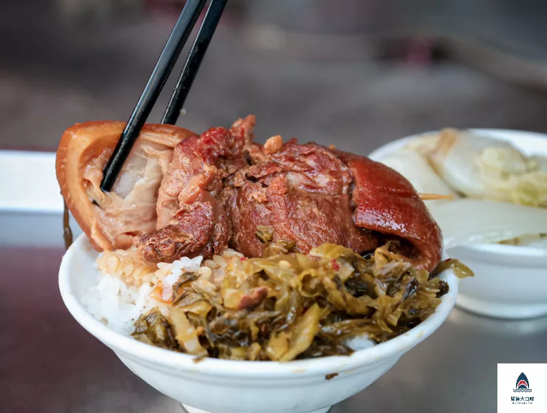 台中小吃,台中爌肉飯,台中米其林推薦,台中腿庫飯,陳明統爌肉飯,台中美食 @鯊魚大口咬