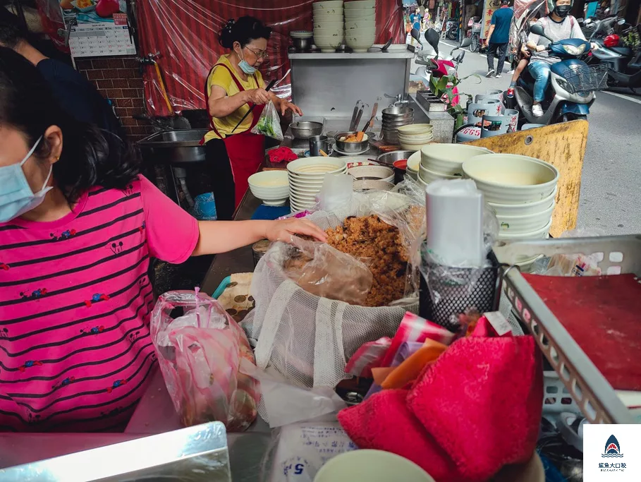 黃石市場謝家肉羹,黃石市場美食推薦,黃石市場美食,黃石謝家肉羹,黃石謝家肉羹油飯 @鯊魚大口咬