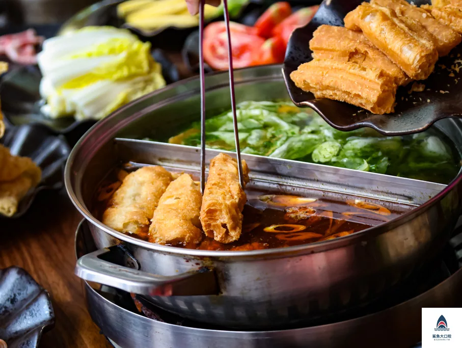 台中麻辣火鍋,麻辣人家,麻辣人家菜單,台中火鍋 @鯊魚大口咬