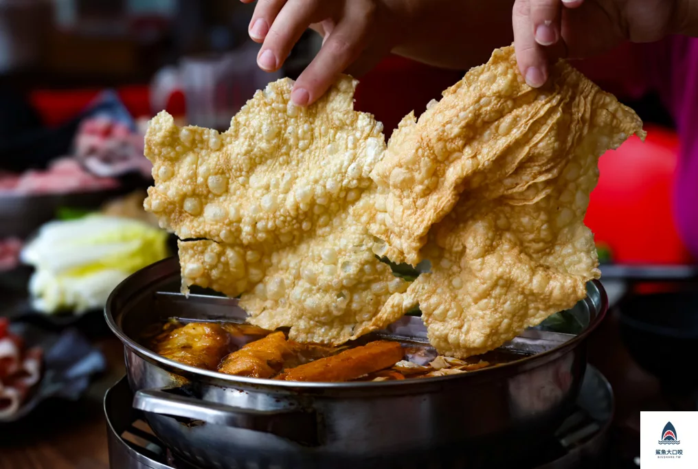 台中麻辣火鍋,麻辣人家,麻辣人家菜單,台中火鍋 @鯊魚大口咬