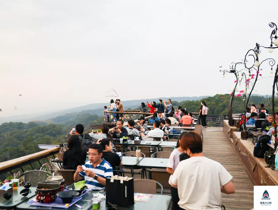 南投旅遊,南投夜景,南投景觀餐廳,星月天空,南投星月天空票價 @鯊魚大口咬 南投旅遊,南投夜景,南投景觀餐廳,星月天空,南投星月天空票價 @鯊魚大口咬