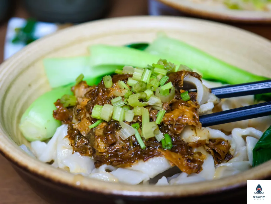 台中必比登推薦,曙光居蔬食料理,曙光居,曙光居菜單,台中素食餐廳,台中素食推薦,台中蔬食餐廳 @鯊魚大口咬