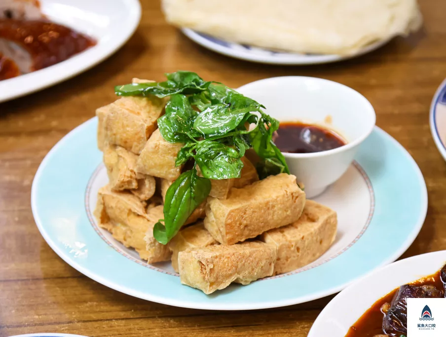 荔兹櫻桃鴨,曾記荔兹櫻桃鴨,荔兹櫻桃鴨菜單,南屯荔兹櫻桃鴨 @鯊魚大口咬