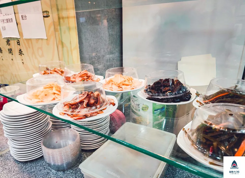 頂好紫琳,頂好紫琳菜單,頂好紫琳蒸餃館,紫琳菜單,東區蒸餃,頂好蒸餃,頂好名店城美食,紫琳蒸餃,台北東區小吃,紫琳蒸餃菜單 @鯊魚大口咬 頂好紫琳,頂好紫琳菜單,頂好紫琳蒸餃館,紫琳菜單,東區蒸餃,頂好蒸餃,頂好名店城美食,紫琳蒸餃,台北東區小吃,紫琳蒸餃菜單 @鯊魚大口咬