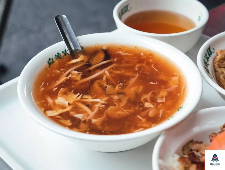 台中米糕,吃七碗米糕,東區米糕,台中小吃 @鯊魚大口咬