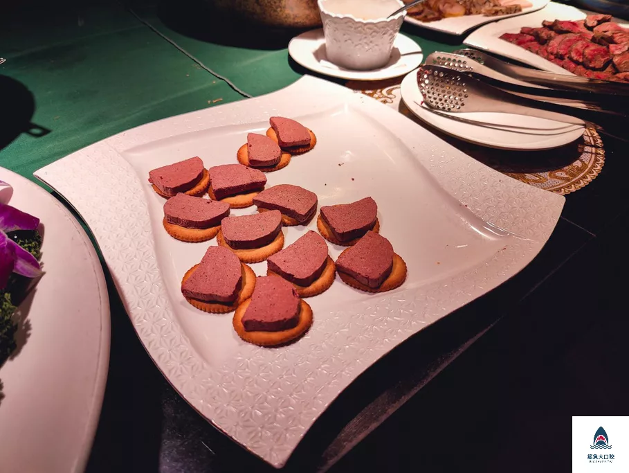 仁愛圓環美食,大安美食,沾美西餐廳 Jimmy's Kitchen,沾美西餐廳晚餐,Jimmy's Kitchen,台北美食,沾美牛排,台北歐式自助餐,台北牛排,沾美午餐,沾美西餐廳,沾美吃到飽,沾美西餐廳訂位,沾美西餐廳價錢,沾美西餐廳菜單,沾美,沾美西餐廳電話,忠孝敦化美食,沾美西餐廳 吃到飽,忠孝敦化站美食,沾美西餐廳推薦,台北吃到飽,沾美西餐廳評價 @鯊魚大口咬