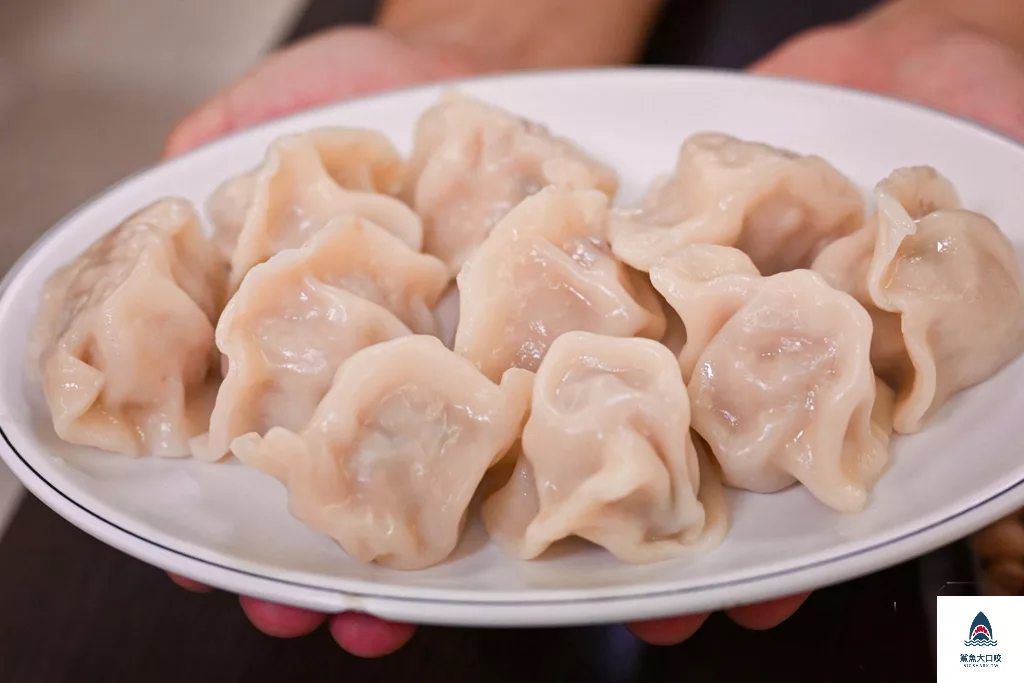 台中必比登美食,西屯牛肉麵,台中美食,西屯區美食,台中牛肉麵,可口牛肉麵,可口牛肉麵必比登,可口牛肉麵菜單,台中,台中必比登推薦 @鯊魚大口咬
