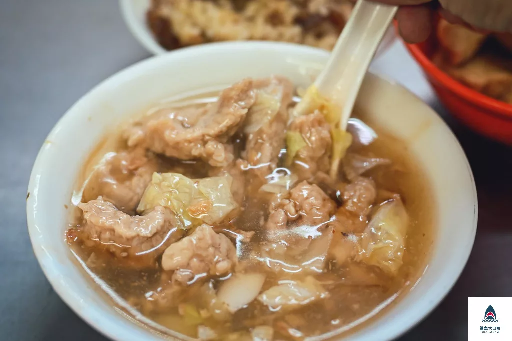 士林美食推薦,士林肉羹推薦,捷運士林站美食推薦,光輝肉羹,士林美食 @鯊魚大口咬