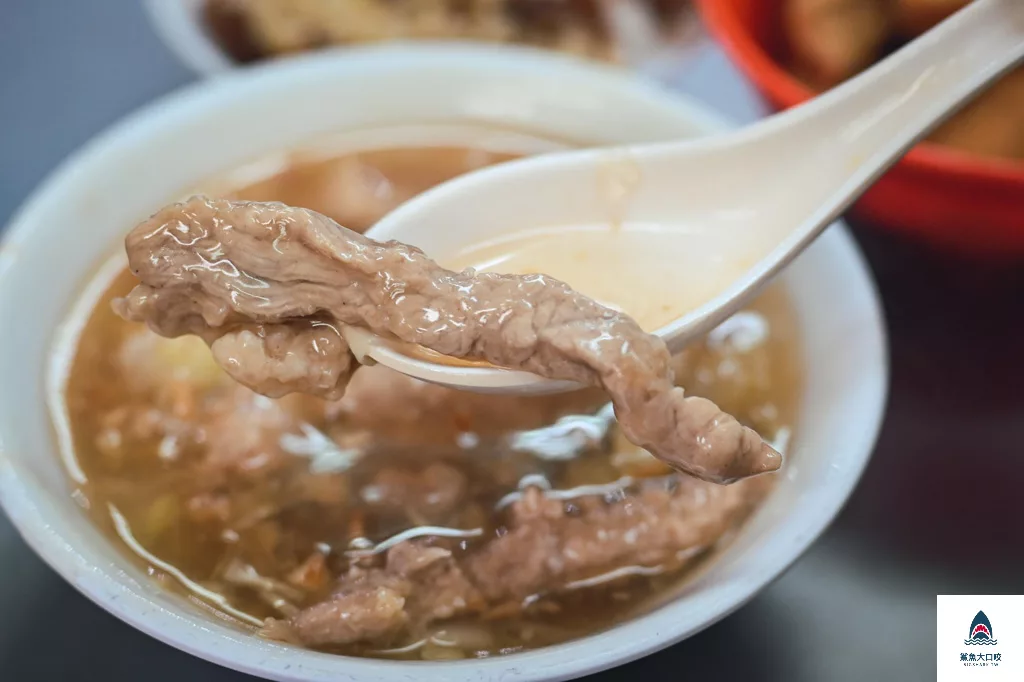 士林美食推薦,士林肉羹推薦,捷運士林站美食推薦,光輝肉羹,士林美食 @鯊魚大口咬