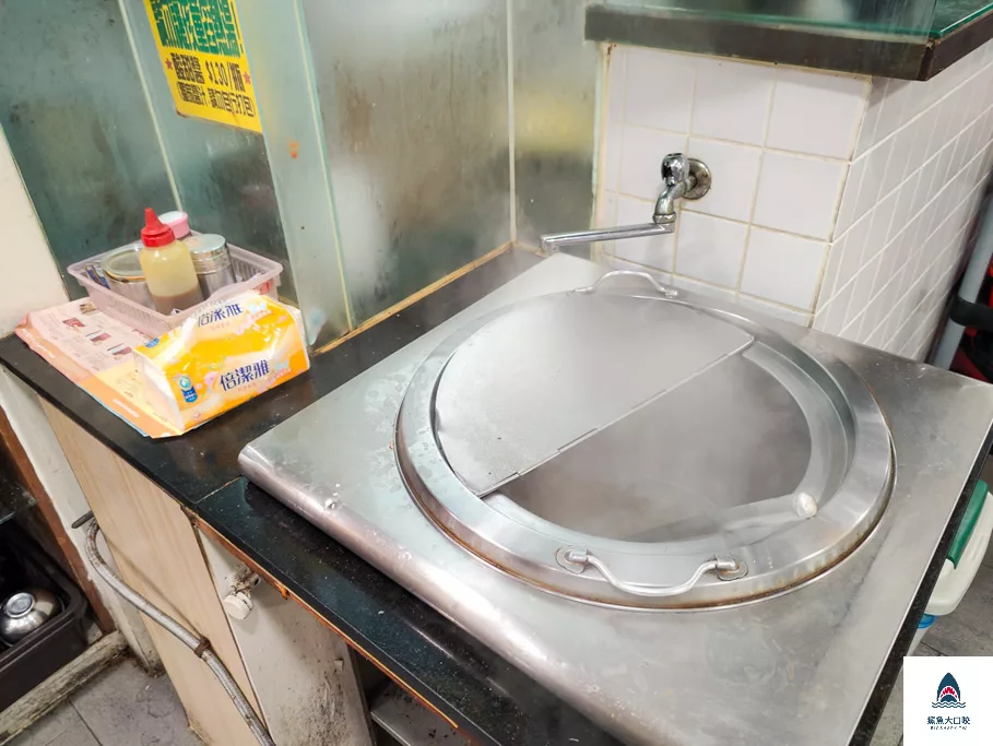 玉林雞腿大王,玉林雞腿大王菜單 @鯊魚大口咬 玉林雞腿大王,玉林雞腿大王菜單 @鯊魚大口咬