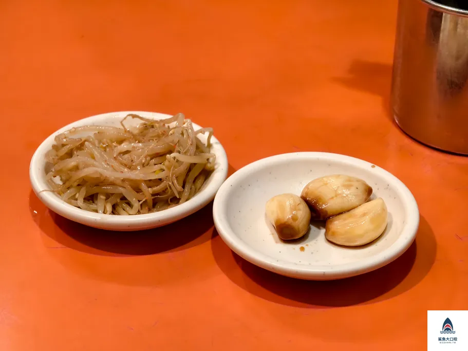 通堂拉麵菜單,男人麵女人麵,小祿站美食,沖繩必吃,沖繩美食,沖繩通堂拉麵,沖繩拉麵推薦 @鯊魚大口咬