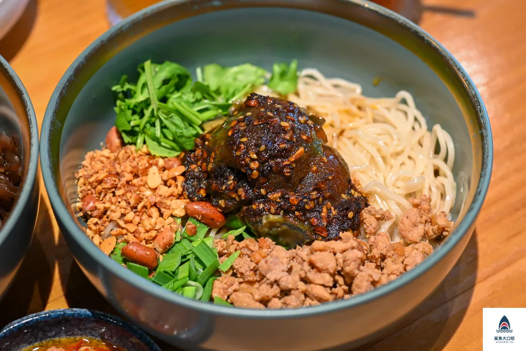 台中米其林必比登推薦,台中西區美食,台中米其林推薦,台中發愣吃,發愣吃菜單 @鯊魚大口咬