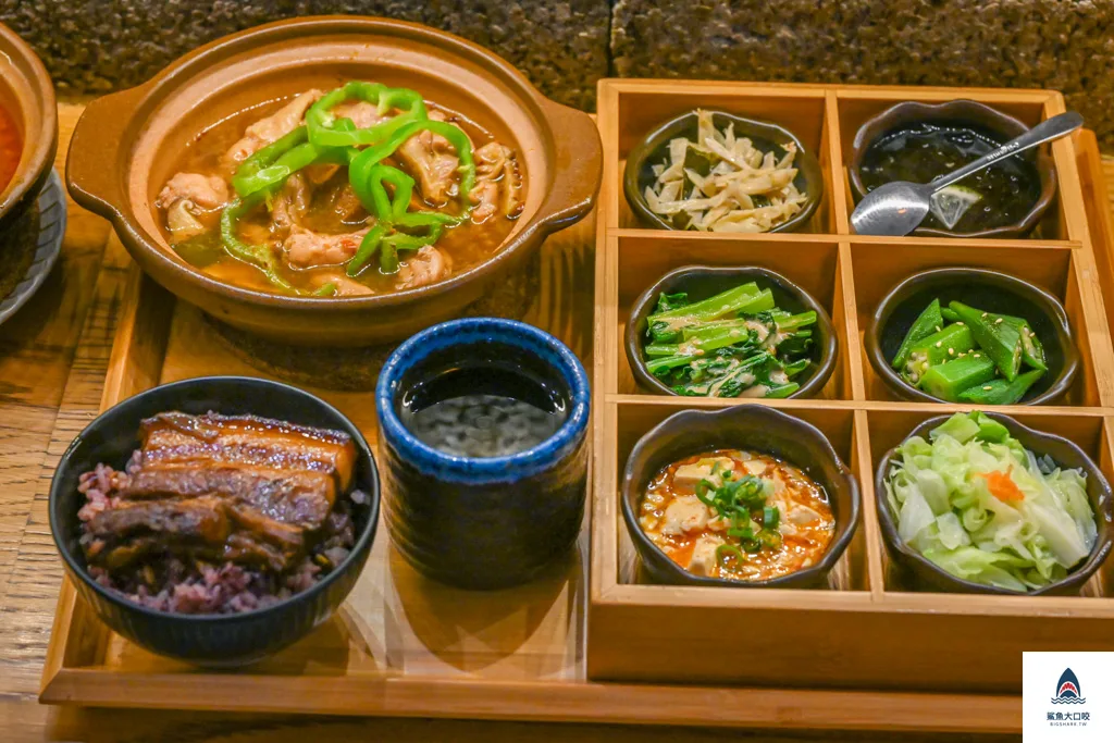 台中簡餐推薦,吃光食堂,吃光食堂菜單,台中吃光食堂,台中西區簡餐推薦,中教大美食推薦,台中西區美食推薦 @鯊魚大口咬 台中簡餐推薦,吃光食堂,吃光食堂菜單,台中吃光食堂,台中西區簡餐推薦,中教大美食推薦,台中西區美食推薦 @鯊魚大口咬