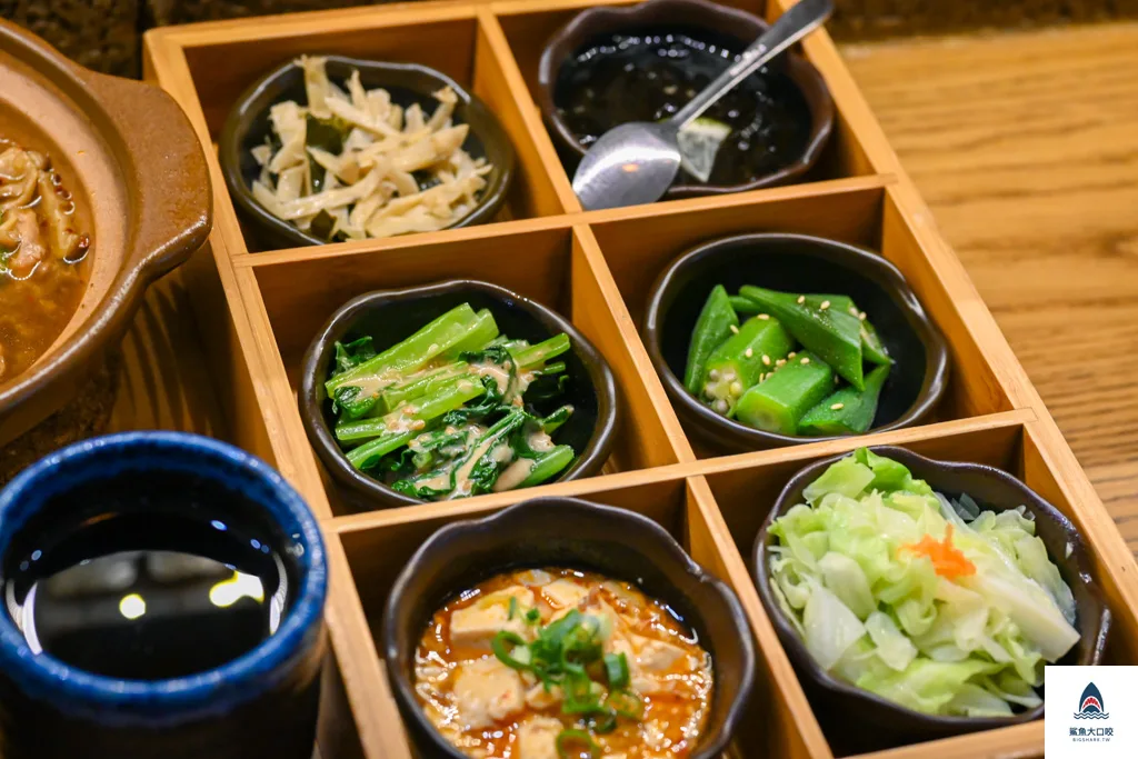 台中簡餐推薦,吃光食堂,吃光食堂菜單,台中吃光食堂,台中西區簡餐推薦,中教大美食推薦,台中西區美食推薦 @鯊魚大口咬 台中簡餐推薦,吃光食堂,吃光食堂菜單,台中吃光食堂,台中西區簡餐推薦,中教大美食推薦,台中西區美食推薦 @鯊魚大口咬