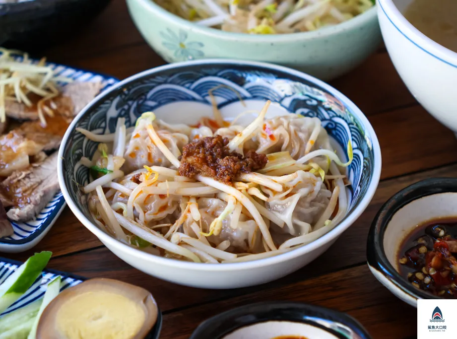 圓環頂麵食館,圓環頂麵食館菜單,圓環頂麵食館推薦,鹿港美食推薦,鹿港小吃推薦 @鯊魚大口咬