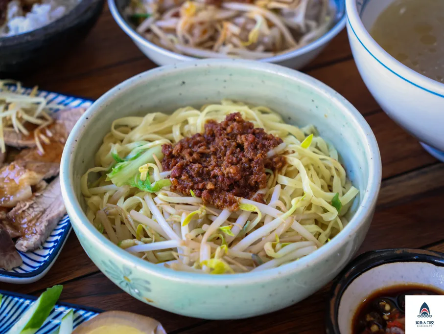 圓環頂麵食館,圓環頂麵食館菜單,圓環頂麵食館推薦,鹿港美食推薦,鹿港小吃推薦 @鯊魚大口咬