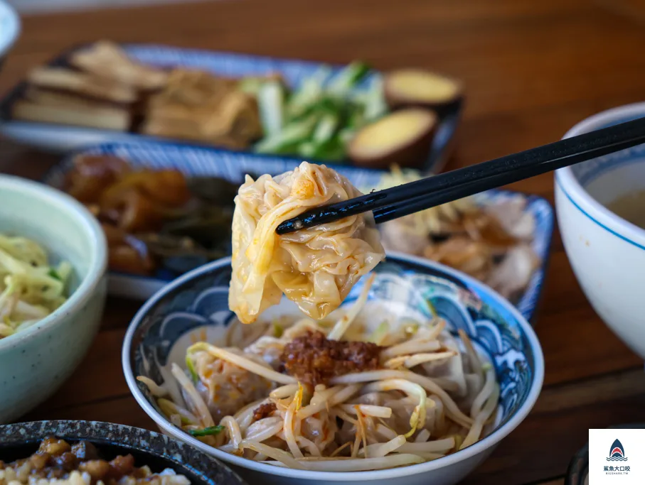圓環頂麵食館,圓環頂麵食館菜單,圓環頂麵食館推薦,鹿港美食推薦,鹿港小吃推薦 @鯊魚大口咬