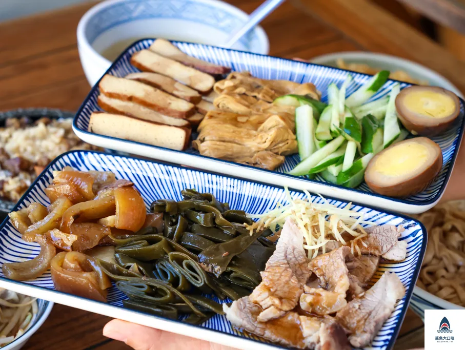 圓環頂麵食館,圓環頂麵食館菜單,圓環頂麵食館推薦,鹿港美食推薦,鹿港小吃推薦 @鯊魚大口咬
