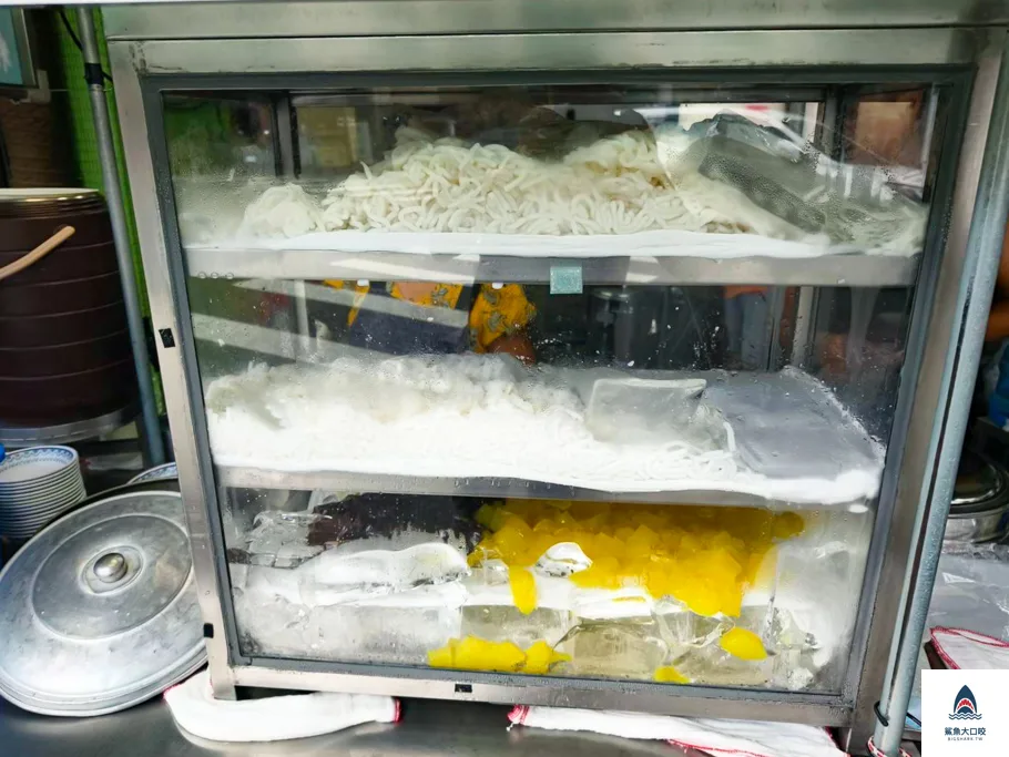 永興街,台中好吃冰品推薦,永興街小吃推薦,永興街美食,台中冰品,台中北區冰品推薦,台中北區美食推薦,昌記米苔米冰,台中冰品甜點,台中好吃剉冰 @鯊魚大口咬