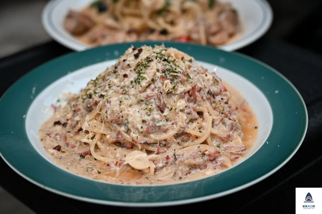 外帶有間義大利麵,有一間義大利麵,又一間商行SPAGHETTI,又一間商行 @鯊魚大口咬 外帶有間義大利麵,有一間義大利麵,又一間商行SPAGHETTI,又一間商行 @鯊魚大口咬