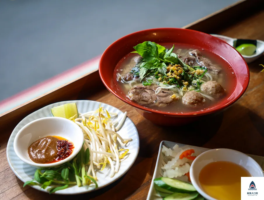 台中西區美食推薦,台中越南料理,審計新村美食推薦,八月寓所,台中八月寓所,八月寓所菜單,八月寓所評價 @鯊魚大口咬