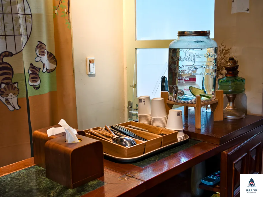 台中西區美食推薦,台中越南料理,審計新村美食推薦,八月寓所,台中八月寓所,八月寓所菜單,八月寓所評價 @鯊魚大口咬
