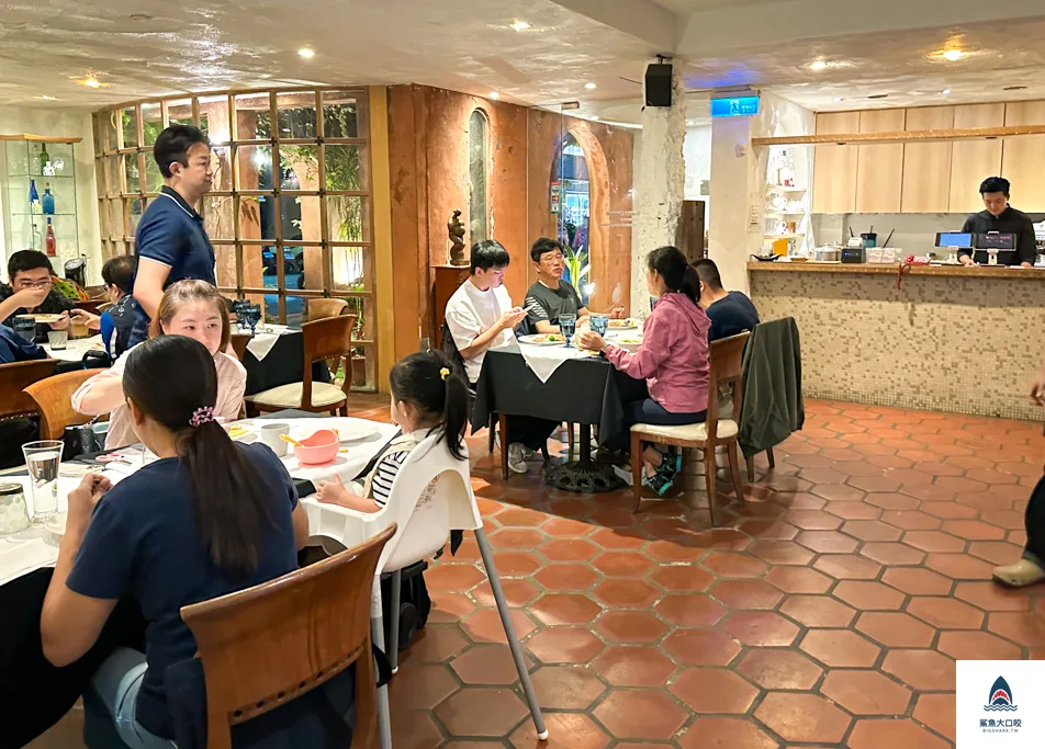 藍洞意式廚房菜單,誠品綠園道美食推薦,台中義大利麵推薦,藍洞意式廚房,藍洞意式廚房推薦 @鯊魚大口咬