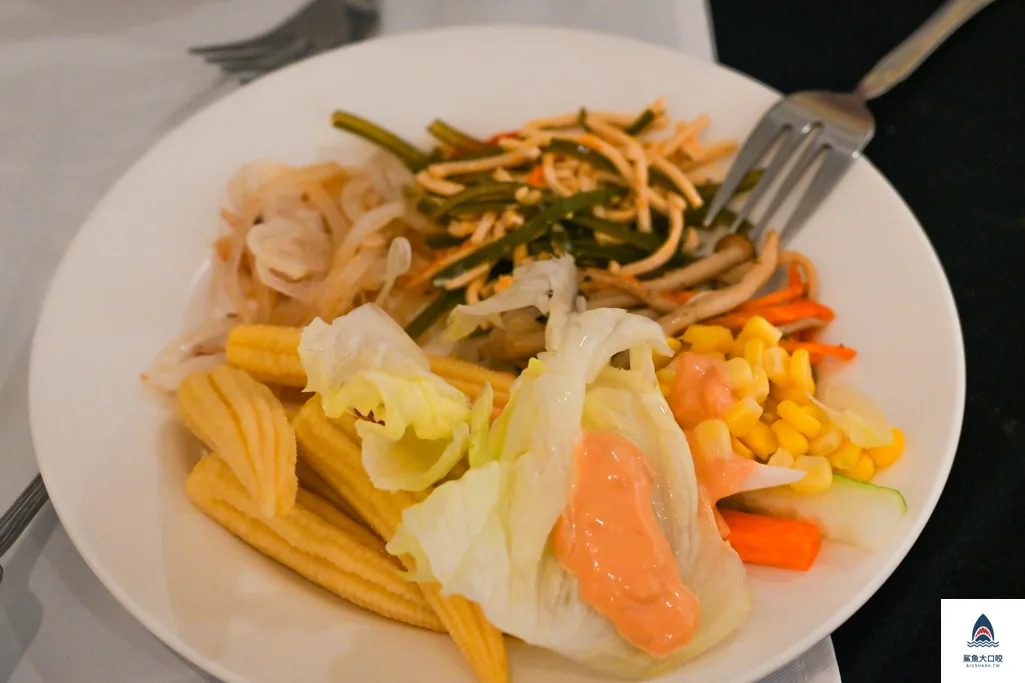 藍洞意式廚房菜單,誠品綠園道美食推薦,台中義大利麵推薦,藍洞意式廚房,藍洞意式廚房推薦 @鯊魚大口咬