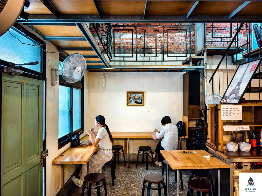 台中文青麵店,台中北區美食推薦,桂蘭麵,桂蘭麵菜單 @鯊魚大口咬