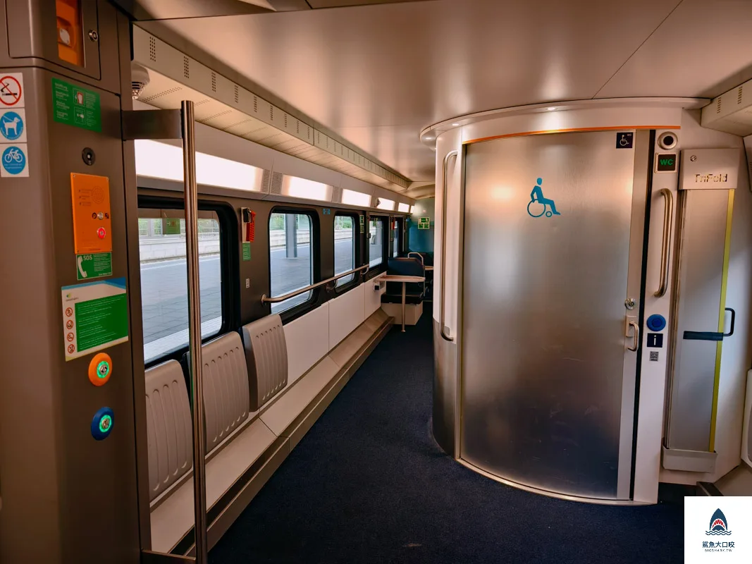 奧地利私鐵Westbahn @鯊魚大口咬 奧地利私鐵Westbahn @鯊魚大口咬