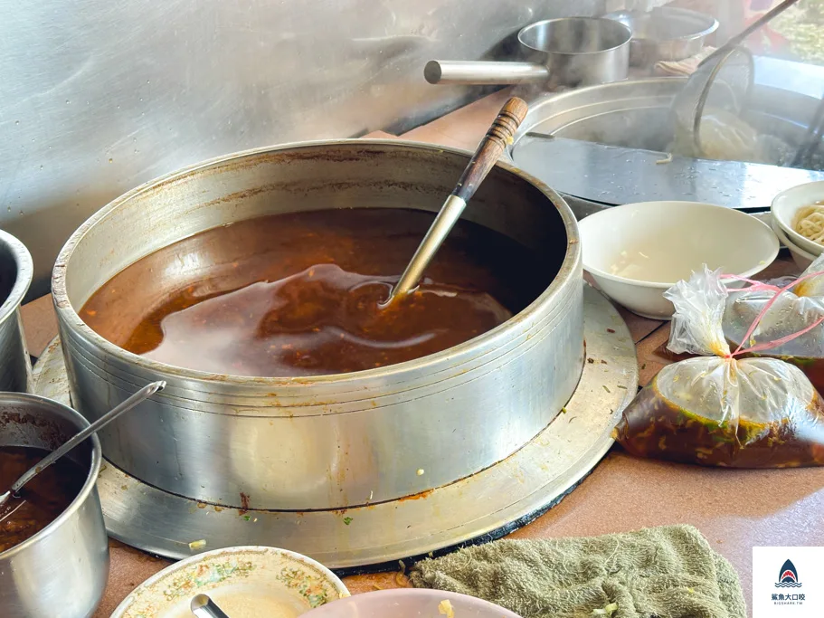 大雅美食推薦,大雅牛肉麵,大雅牛肉麵價格,大雅好吃牛肉麵,台中好吃牛肉麵 @鯊魚大口咬 大雅美食推薦,大雅牛肉麵,大雅牛肉麵價格,大雅好吃牛肉麵,台中好吃牛肉麵 @鯊魚大口咬