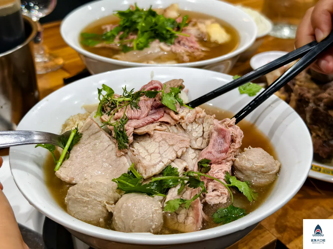 Le Kok,巴黎Le Kok,巴黎越南河粉,巴黎生熟牛肉河粉 @鯊魚大口咬