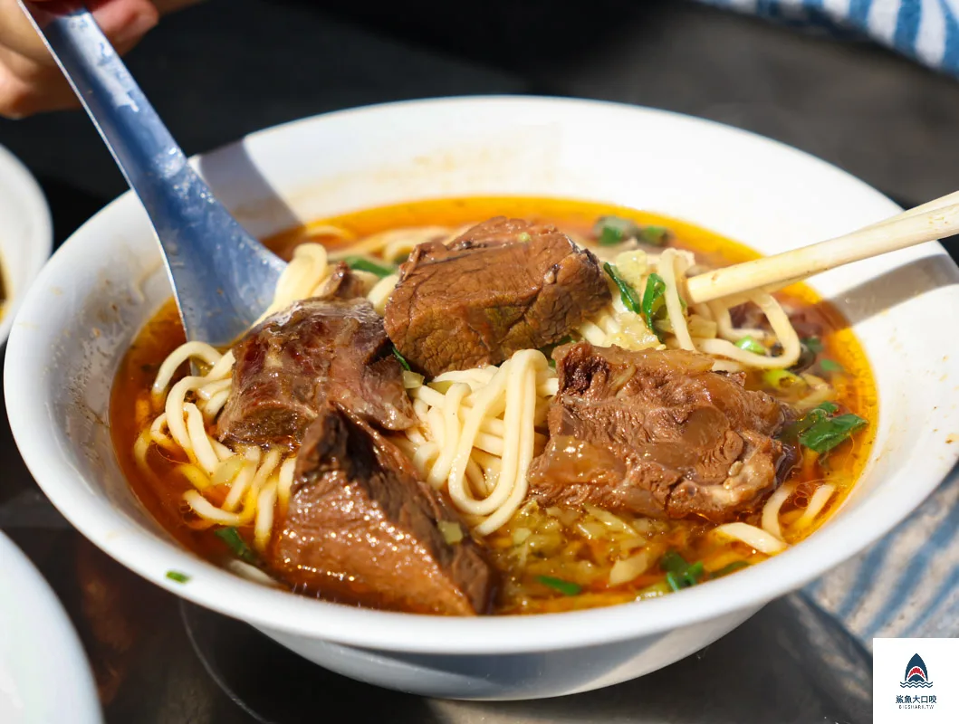 大雅美食推薦,大雅牛肉麵,大雅牛肉麵價格,大雅好吃牛肉麵,台中好吃牛肉麵 @鯊魚大口咬 大雅美食推薦,大雅牛肉麵,大雅牛肉麵價格,大雅好吃牛肉麵,台中好吃牛肉麵 @鯊魚大口咬