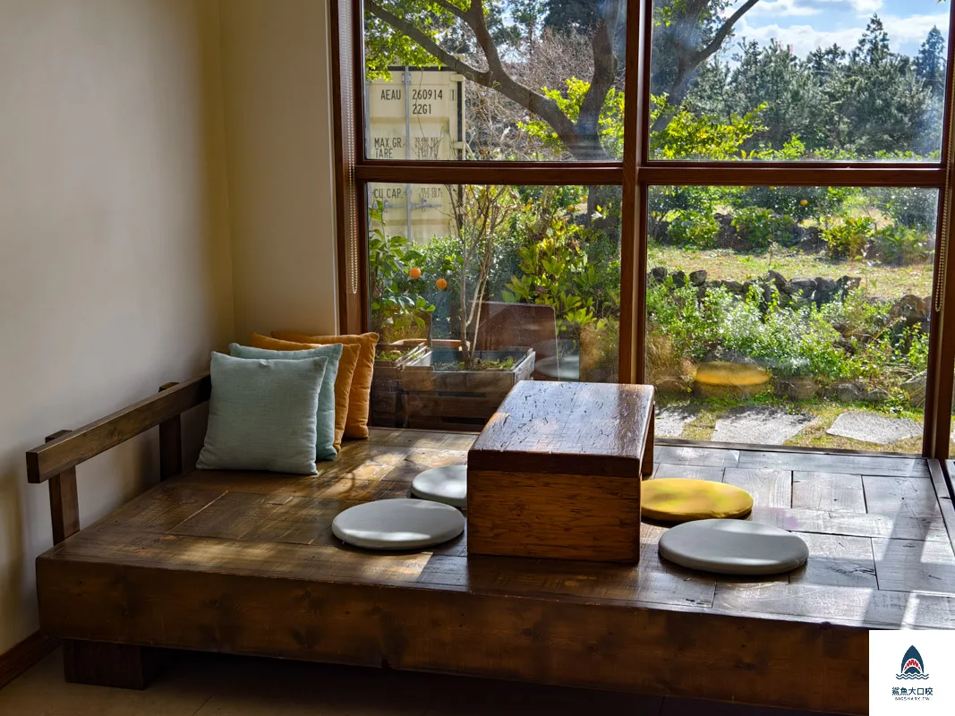 Cafe Eulli,濟州島咖啡廳,濟州咖啡廳,濟州網美咖啡廳,山茶花之丘咖啡廳 @鯊魚大口咬